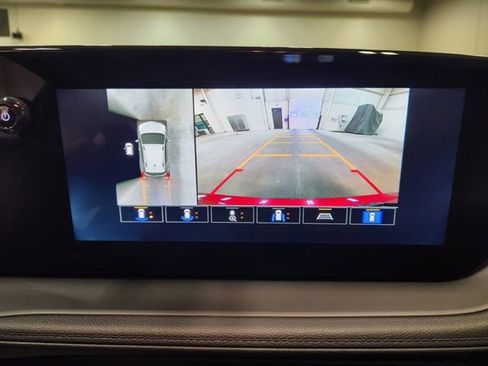 Certified 2025 Buick Encore GX Avenir w/ Avenir Technology Package image 16