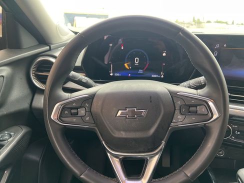 Used 2025 Chevrolet Trax ACTIV w/ Driver Confidence Package FWD image 10