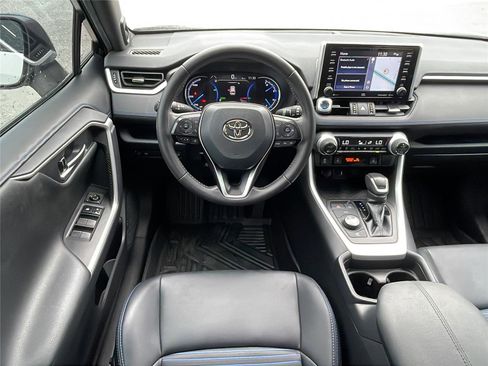 Used 2019 Toyota RAV4 XSE image 19