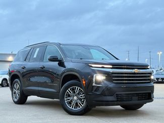 Used 2025 Chevrolet Traverse LT video 2