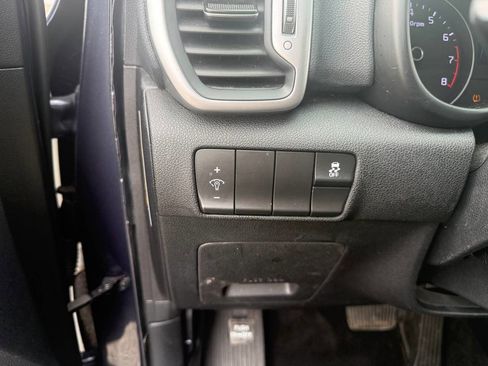 Used 2019 Kia Sportage LX image 22