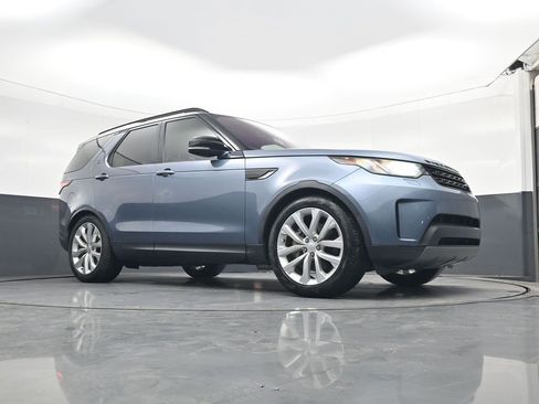 Used 2018 Land Rover Discovery SE image 15