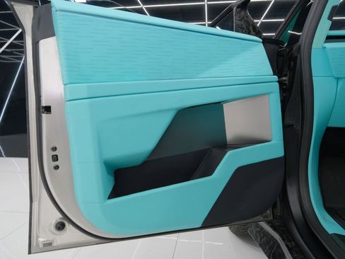 Used 2025 Tesla Cybertruck AWD Crew Cab image 56