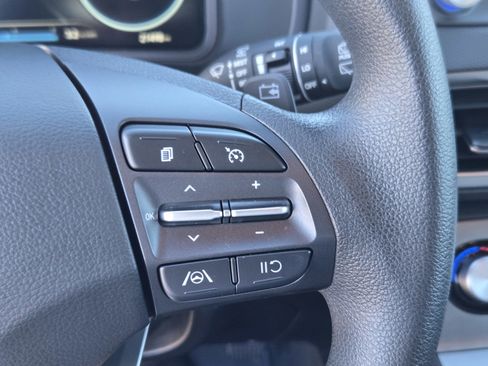 Certified 2023 Hyundai Kona SE image 27