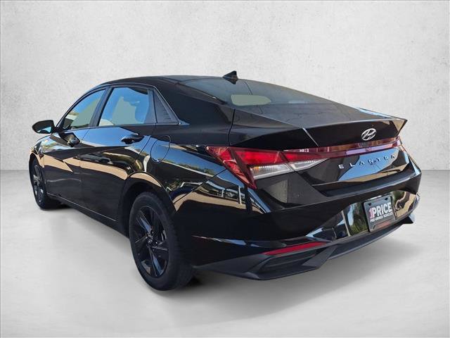 Used 2022 Hyundai Elantra SEL FWD image 8