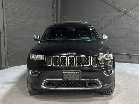 Used 2019 Jeep Grand Cherokee Limited AWD/4WD image 2