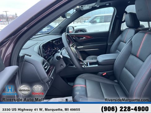 Used 2024 Chevrolet Traverse RS w/ LPO, Floor Liner Package image 15