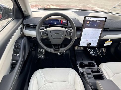 Used 2025 Ford Mustang Mach-E Premium image 10
