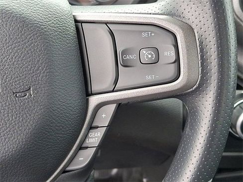 Used 2024 RAM 2500 Tradesman w/ Chrome Appearance Group image 15