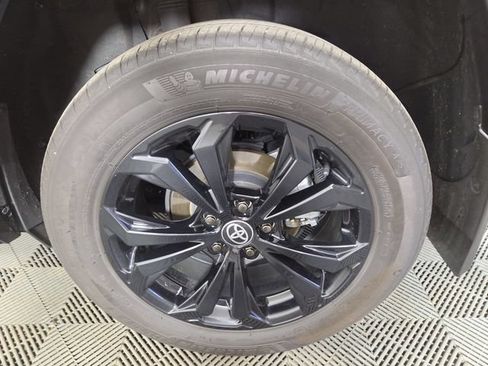 Used 2024 Toyota RAV4 XSE AWD/4WD image 11