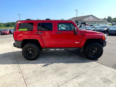 Used 2006 HUMMER H3 Sport Utility image 4