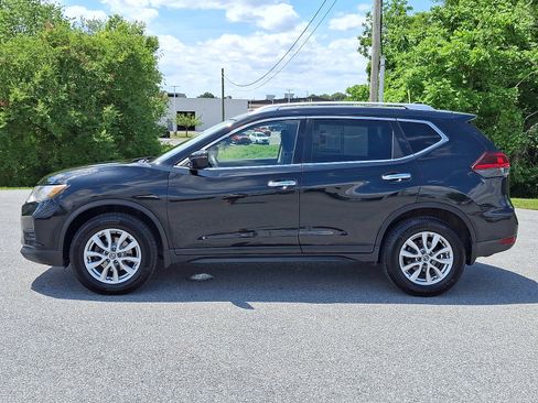 Used 2018 Nissan Rogue SV AWD/4WD image 4