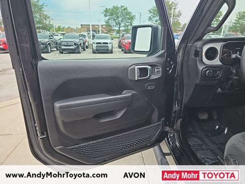 Used 2024 Jeep Wrangler Unlimited Sport AWD/4WD image 11