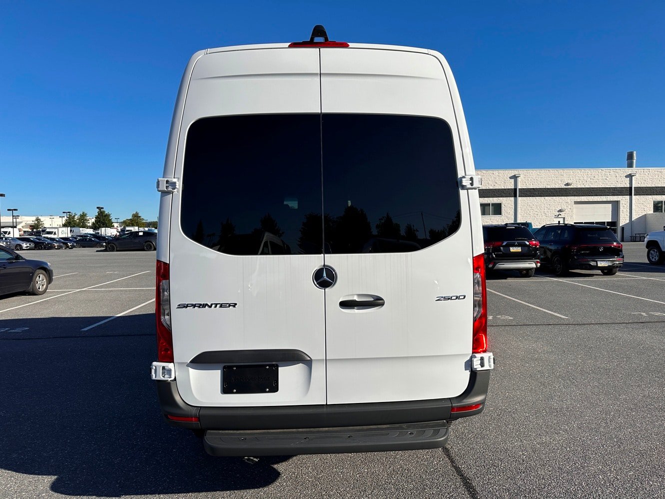 Used 2025 Mercedes-Benz Sprinter 2500 image 5