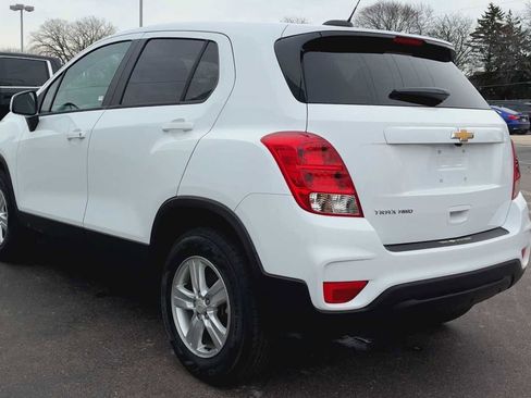 Certified 2020 Chevrolet Trax LS w/ Tint and Cruise Package image 4