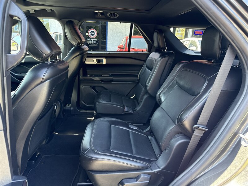 Used 2020 Ford Explorer Limited RWD image 10