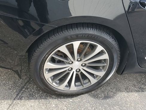 Used 2017 Buick LaCrosse Essence w/ Sun and Shade Package FWD image 5