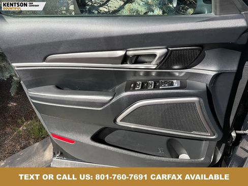 Used 2025 Kia Telluride S AWD/4WD image 21