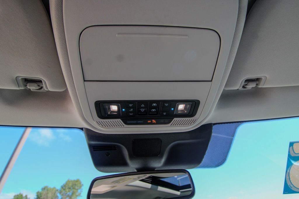 Used 2025 Ford Expedition Active AWD/4WD image 30