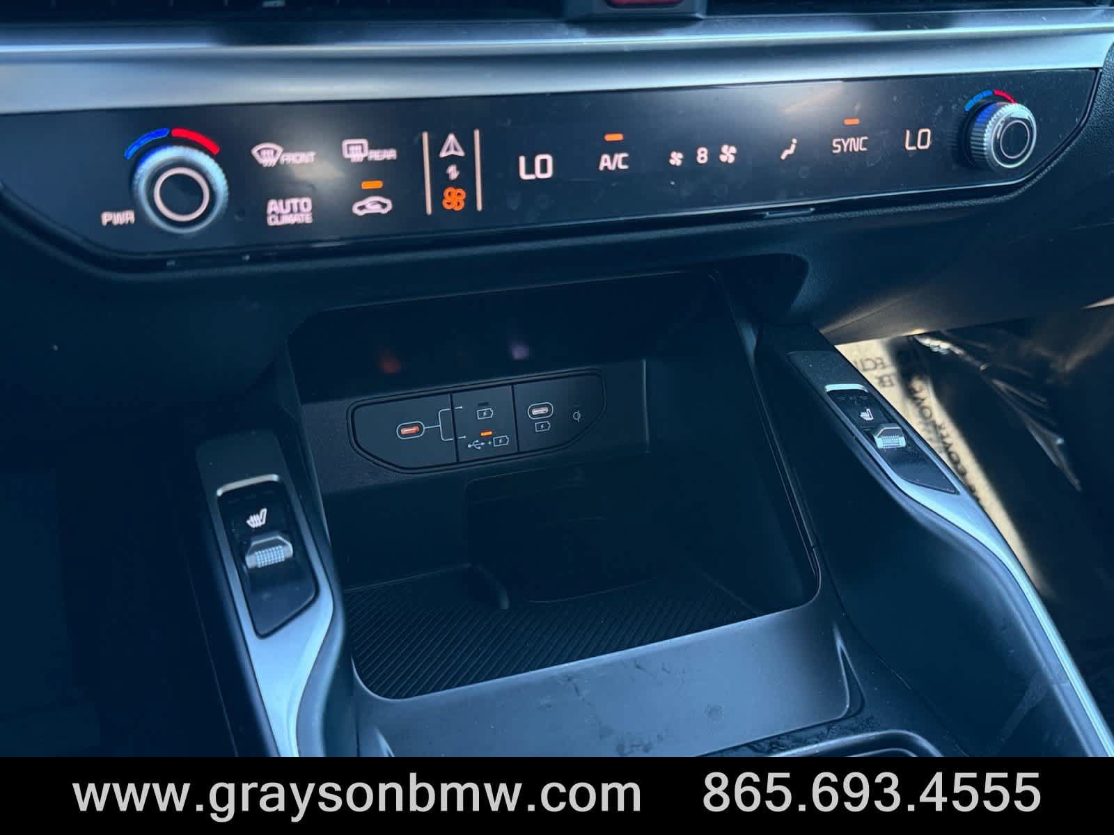 Used 2024 Kia Sorento S w/ Panoramic Sunroof Package FWD image 28