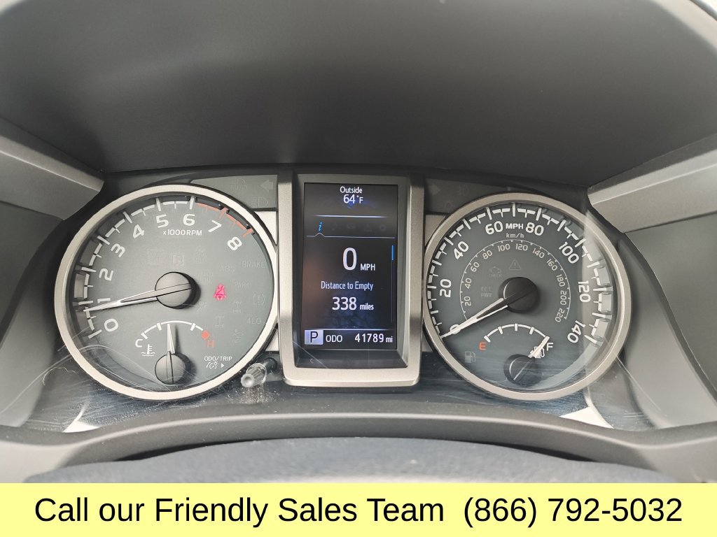 Used 2019 Toyota Tacoma SR5 AWD/4WD image 18