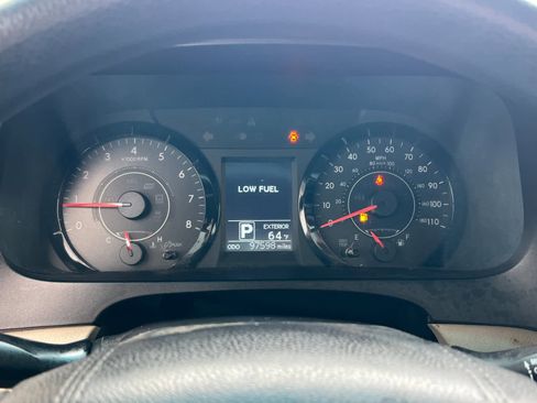 Used 2017 Toyota Sienna LE image 25