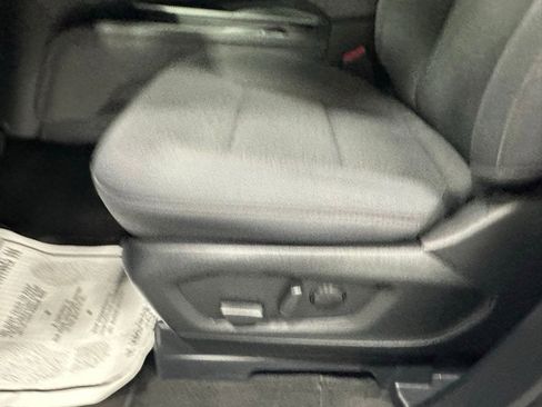 Used 2025 Ford Explorer Active AWD/4WD image 12
