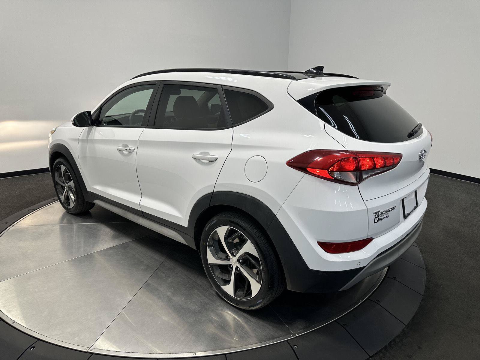Used 2018 Hyundai Tucson Value AWD/4WD image 4