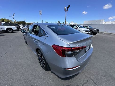 Used 2023 Honda Civic EX image 32