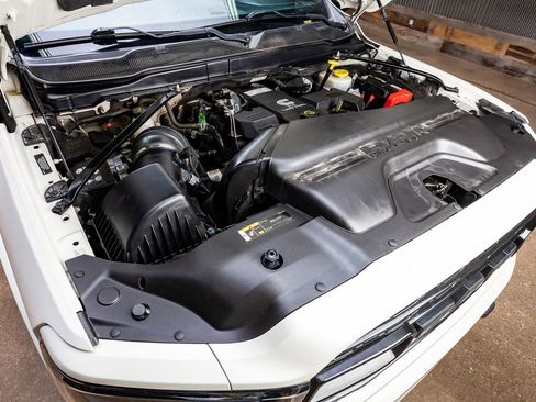 Used 2024 RAM 3500 Limited w/ Night Edition AWD/4WD image 43