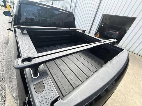 Used 2022 Rivian R1T Adventure AWD/4WD image 10