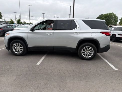 Used 2020 Chevrolet Traverse LS FWD image 11