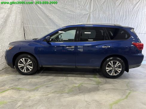 Used 2019 Nissan Pathfinder SV AWD/4WD image 13
