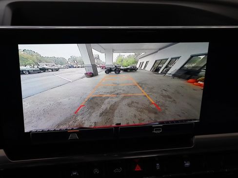 Used 2022 GMC Sierra 1500 Elevation image 31