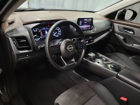 Used 2023 Nissan Rogue SV AWD/4WD image 13