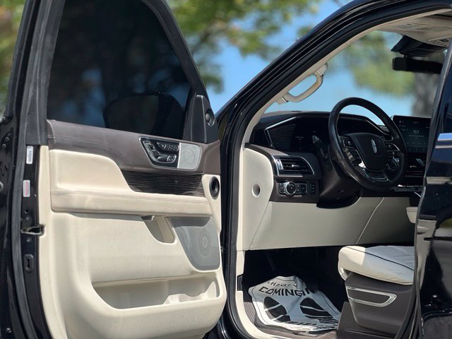 Used 2019 Lincoln Navigator Black Label AWD/4WD image 9