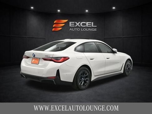 Used 2023 BMW i4 eDrive35 w/ Premium Package image 6