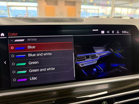 Used 2021 BMW X6 xDrive40i w/ M Sport Package image 19