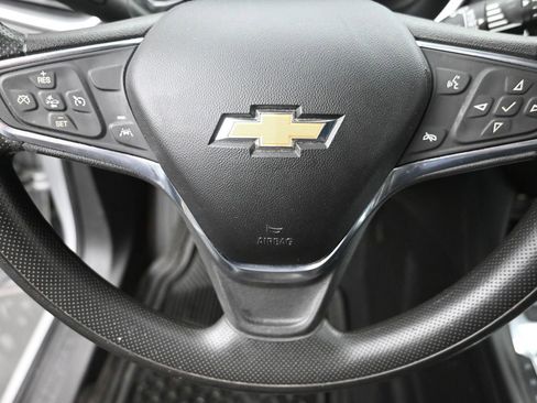 Used 2020 Chevrolet Equinox LT image 17