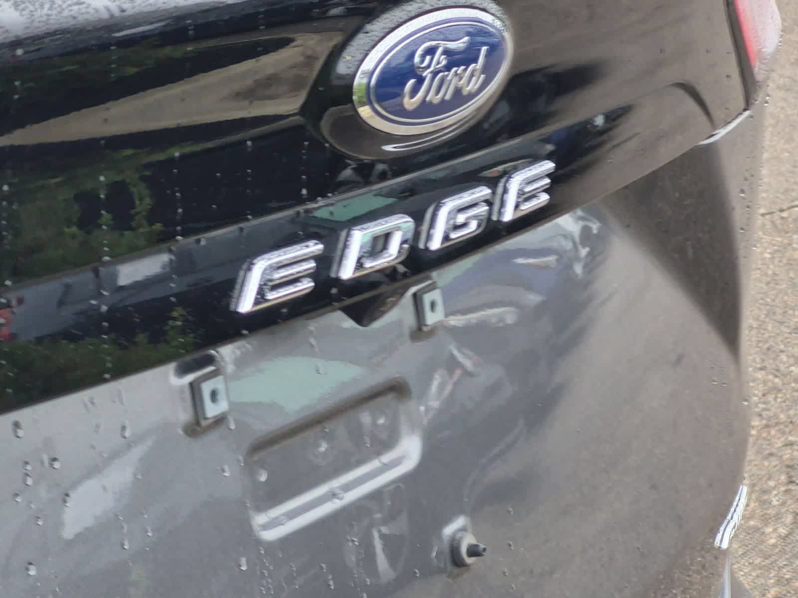 Used 2024 Ford Edge SEL w/ Convenience Package AWD/4WD image 13
