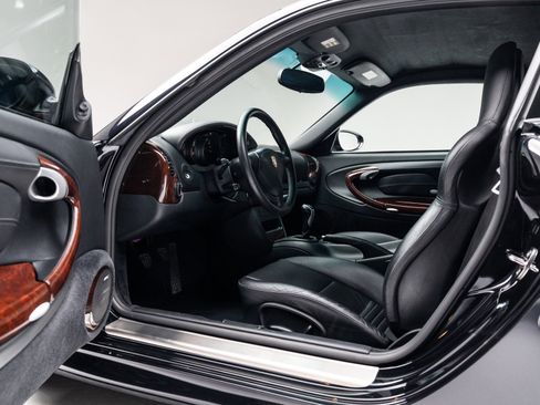 Used 2003 Porsche 911 Turbo AWD/4WD image 13