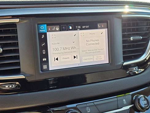 Used 2024 Chrysler Voyager LX FWD image 30