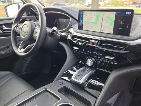 Certified 2025 Acura MDX w/ Technology Package image 9