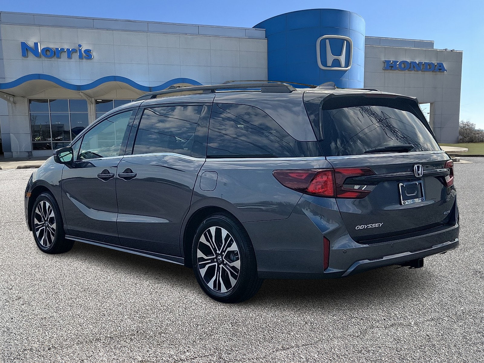 New 2027 Honda Odyssey Elite image 3