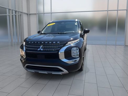 Used 2022 Mitsubishi Outlander SEL AWD/4WD image 3