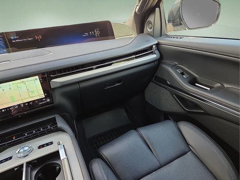 New 2025 Lincoln Navigator Reserve w/ Jet Appearance Package image 13