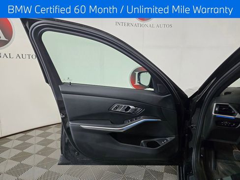 Used 2023 BMW 330i xDrive Sedan w/ Premium Package AWD/4WD image 11
