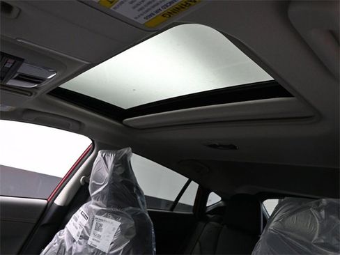 Certified 2025 Subaru Crosstrek 2.5i Limited image 14