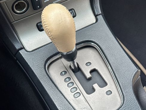 Used 2005 Ford Thunderbird RWD image 20