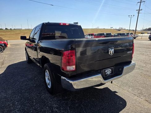 Used 2021 RAM 1500 Classic SLT image 5